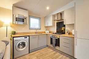 Host Stay Woodpark Lodge