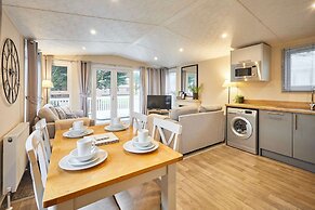 Host Stay Woodpark Lodge