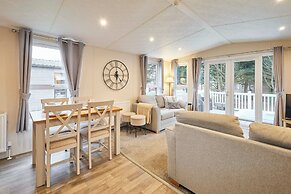 Host Stay Woodpark Lodge