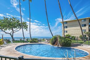 Oceanfront Maui Retreat Steps From Sugar Beach