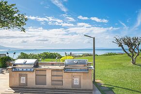 Oceanfront Maui Retreat Steps From Sugar Beach