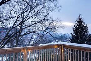 Walkable Condo Near Over-the-rhine & Hard Rock!