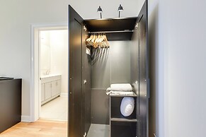 Walkable Condo Near Over-the-rhine & Hard Rock!