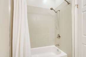 Walkable Condo Near Over-the-rhine & Hard Rock!