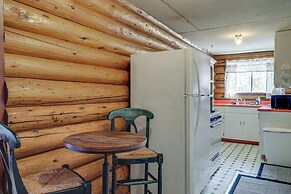 Quarter-acre Lander Cabin 7 Mi to Sinks Canyon