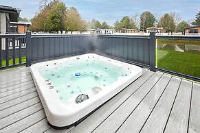 Host Stay Huckleberry Lodge