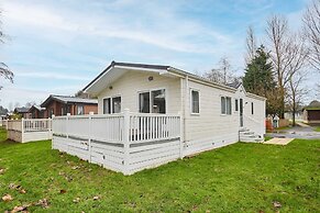 Host Stay Graceland Lodge