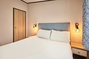 Host Stay Graceland Lodge