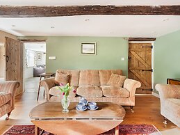 Middle Dean Farmhouse