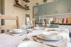 Pools Cottages | Warwickshire Countryside Luxury