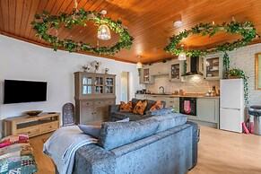 Pools Cottages | Warwickshire Countryside Luxury