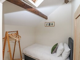 1 Grosvenor Farm Cottages