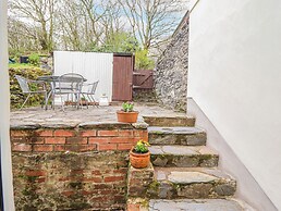 12 Glyn Terrace