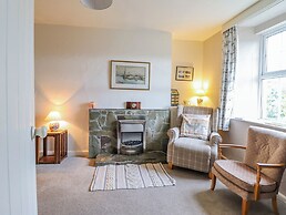 12 Glyn Terrace