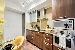 Toronto City Suites - Front St