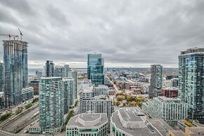 Toronto City Suites - Front St