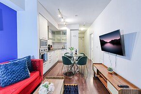 Toronto City Suites - Front St