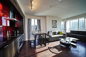 Toronto City Suites - Front St