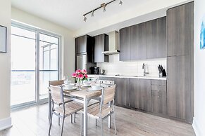 Toronto City Suites - Front St