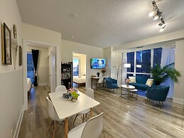 Toronto City Suites - Front St