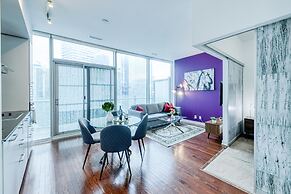 Toronto City Suites - Front St