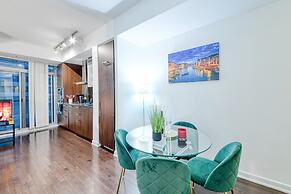 Toronto City Suites - Front St
