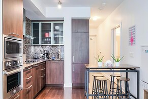 Toronto City Suites - Front St