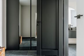 Crystal Pine Luxury Villas Jacuzzi&Sauna
