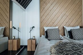 Crystal Pine Luxury Villas Jacuzzi&Sauna