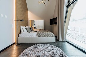 Crystal Pine Luxury Villas Jacuzzi&Sauna