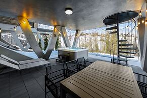 Crystal Pine Luxury Villas Jacuzzi&Sauna