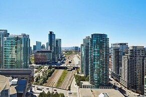Modern Suites - Steps to CN Tower & MTCC