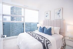 City View Suites - Near CN Tower