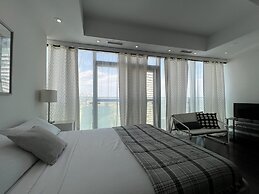 City View Suites - Near CN Tower