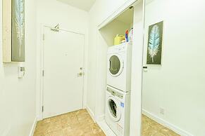 City View Suites - Near CN Tower