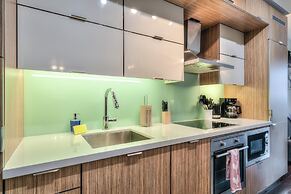 Chic Downtown Suites - By CN Tower