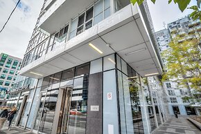 Chic Downtown Suites - By CN Tower