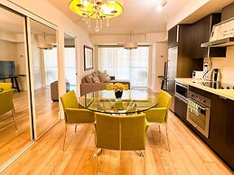 Chic Downtown Suites - By CN Tower