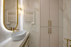Sol Marina Q4 Apartments Basen & Welness