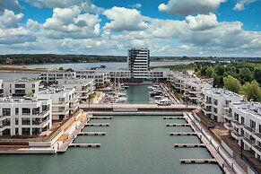 Sol Marina Q4 Apartments Basen & Welness