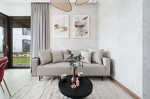 Sol Marina Q4 Apartments Basen & Welness