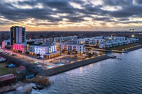 Sol Marina Q4 Apartments Basen & Welness