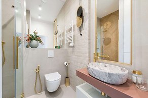 Sol Marina Q4 Apartments Basen & Welness