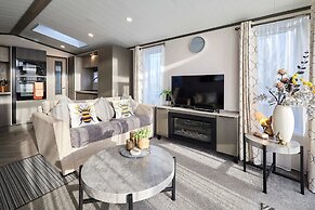 Host Stay Coopers Cabin