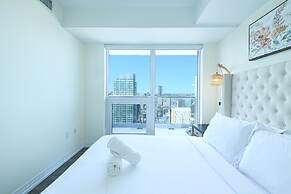 Dundas East Hotel & Suites Toronto