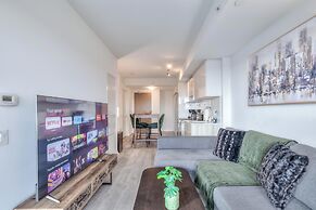 Dundas East Hotel & Suites Toronto
