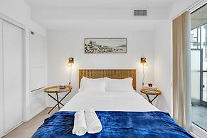 Dundas East Hotel & Suites Toronto