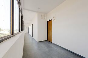 Fabhotel Grand Executive