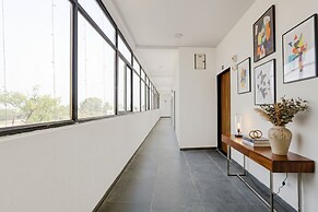 Fabhotel Grand Executive