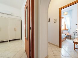 First-floor Apartment Just Steps From the sea